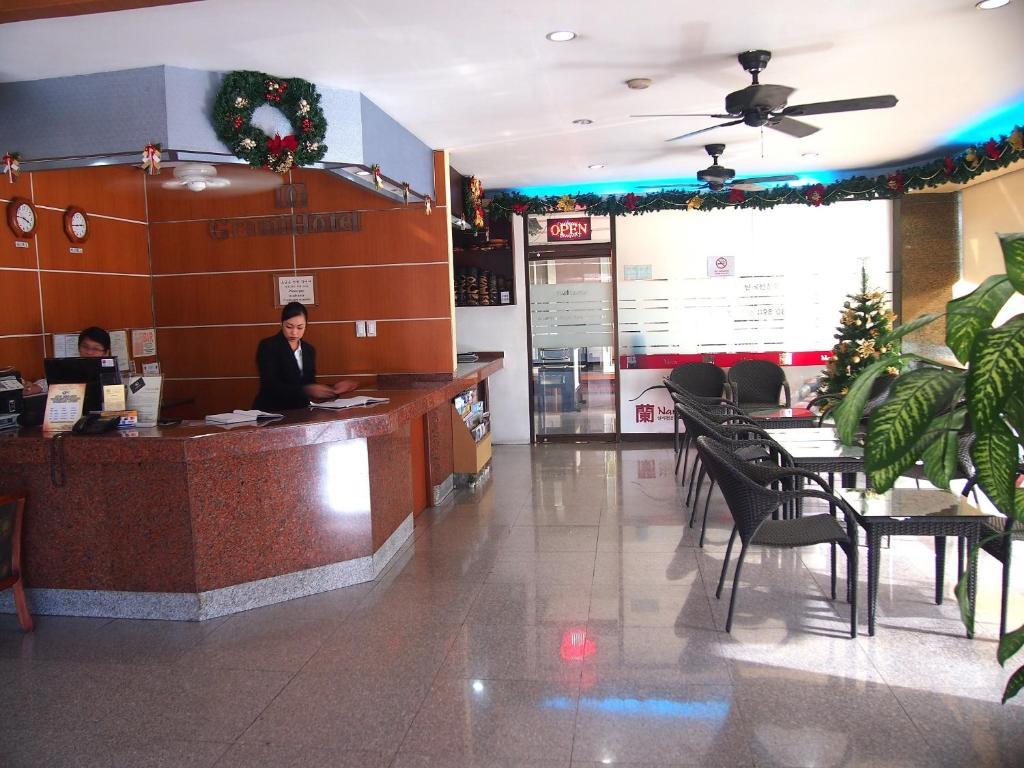 DG Grami Hotel Paranaque City Exterior foto
