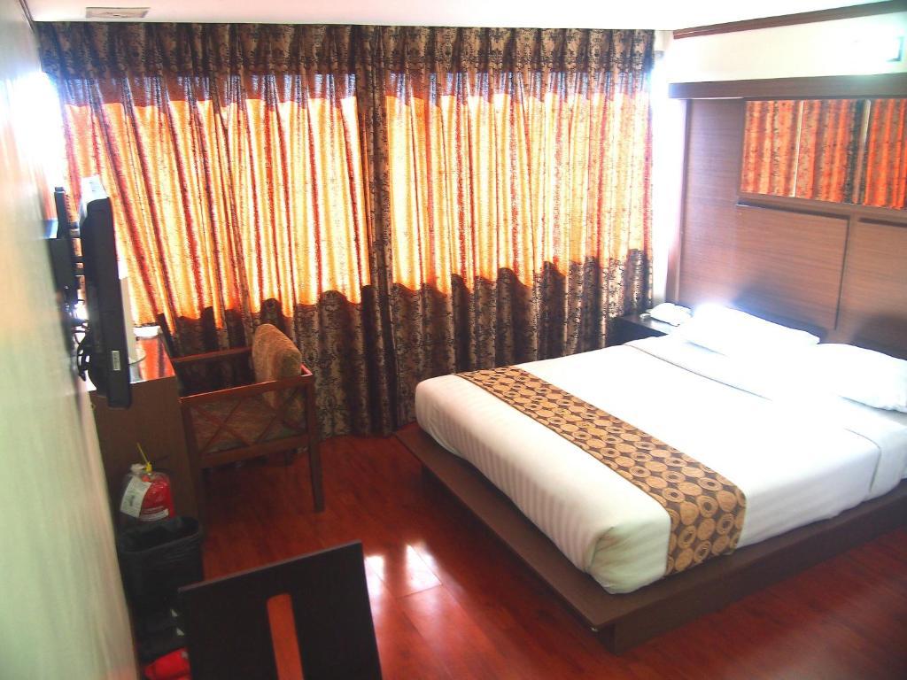 DG Grami Hotel Paranaque City Zimmer foto